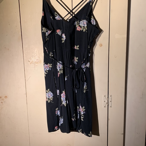 A&F cross strap back mini dress - Picture 4 of 5